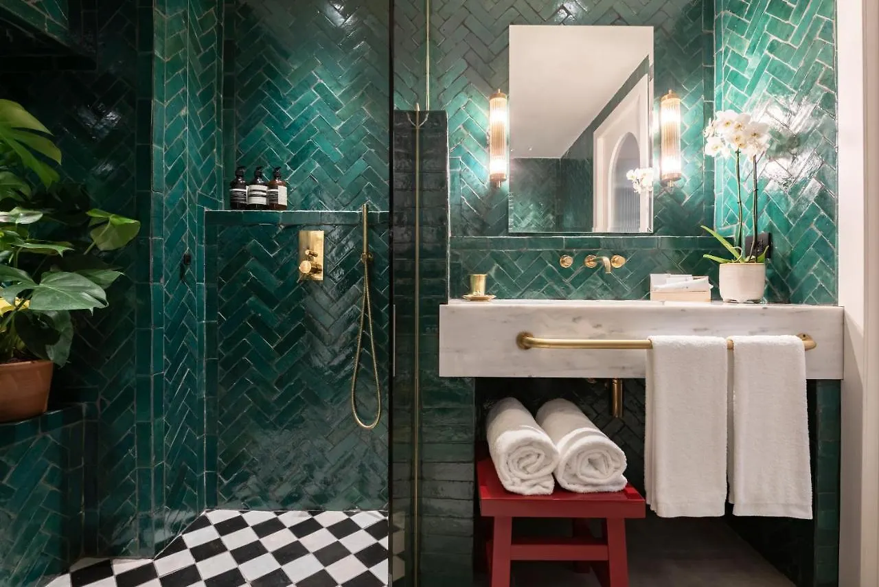 **  Hotel Vico Milano Italia